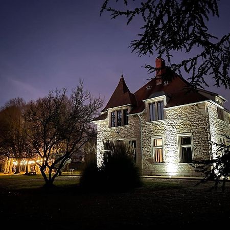 Chambres Au Chateau Du Mouillat Saint-Clair-de-la-Tour ภายนอก รูปภาพ