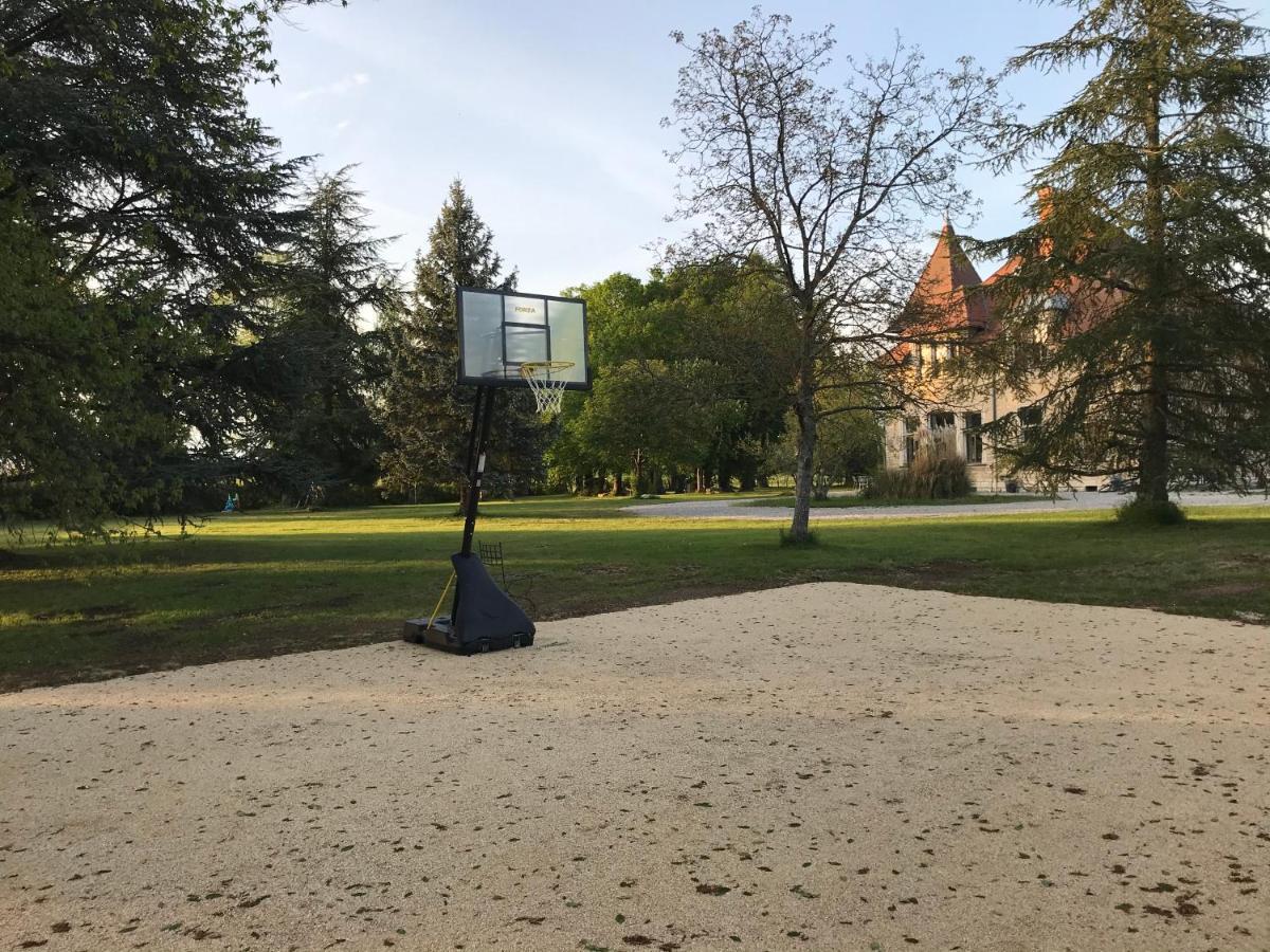 Chambres Au Chateau Du Mouillat Saint-Clair-de-la-Tour ภายนอก รูปภาพ