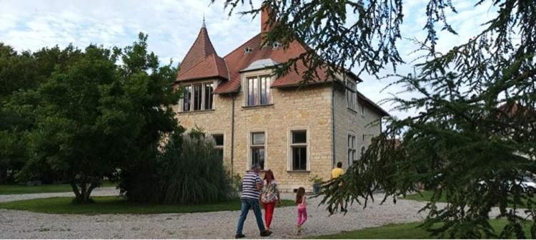 Chambres Au Chateau Du Mouillat Saint-Clair-de-la-Tour ภายนอก รูปภาพ