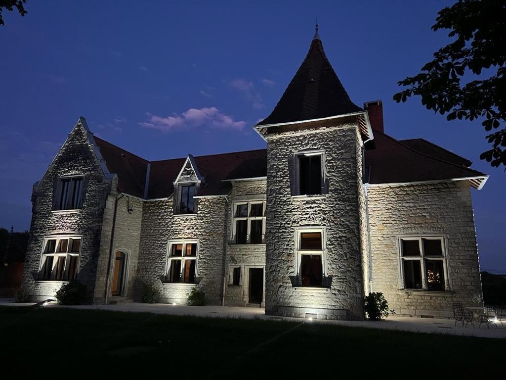 Chambres Au Chateau Du Mouillat Saint-Clair-de-la-Tour ภายนอก รูปภาพ